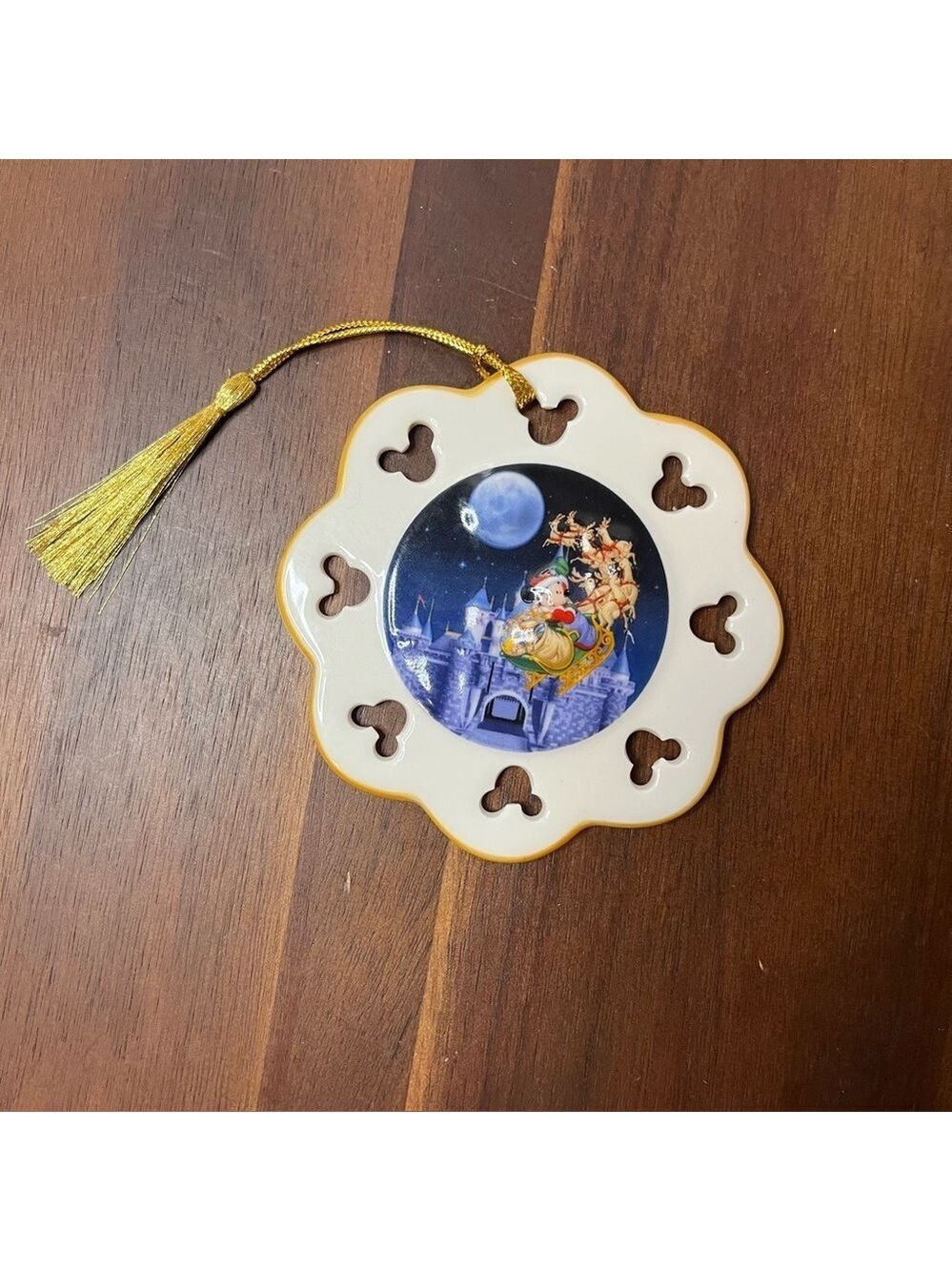 Disneyland 50th Anniversary 2005 “Happiest Homecoming on Earth”Ceramic Ornament